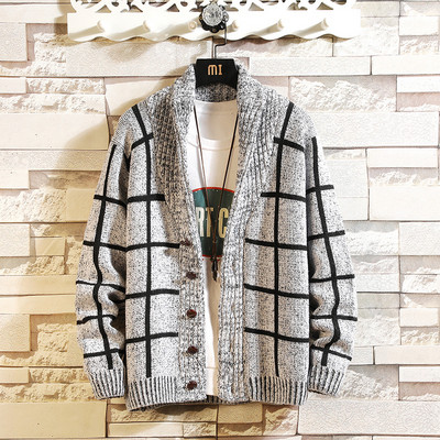 Alkalmi férfi mellény gombokkal és spitz nyakkivágással