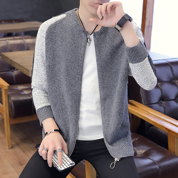 Novi model muškog prsluka sa okruglim izrezom i patentnim zatvaračem