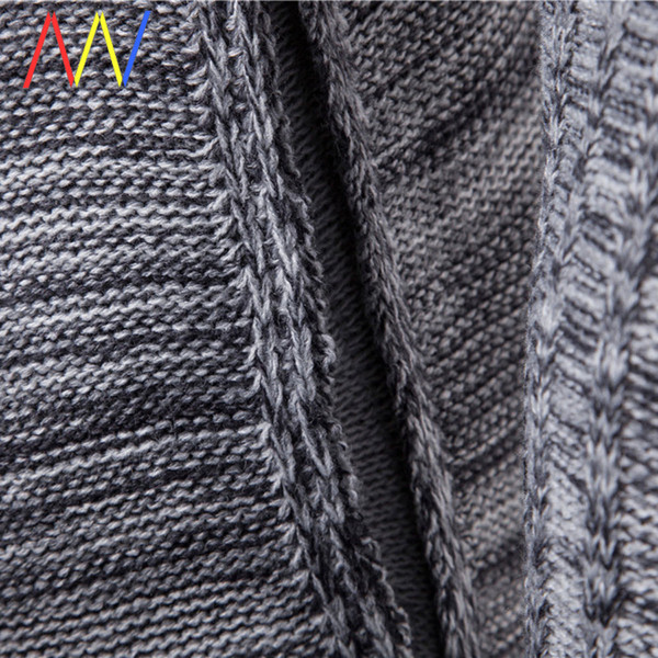 Kötött hosszú kardigán kapucnival