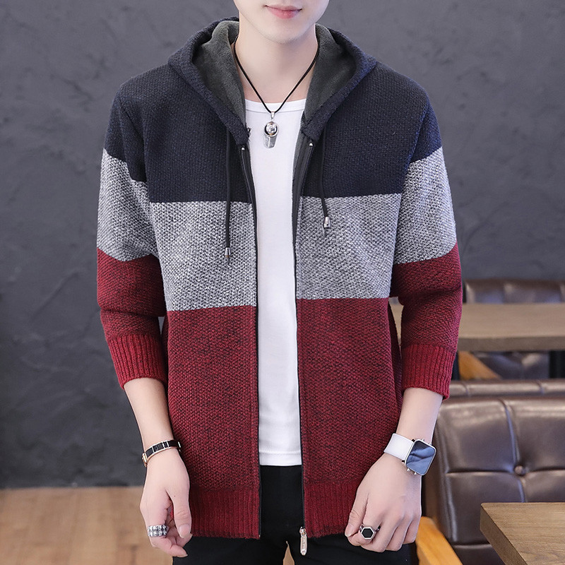 Kapuutsi ja lukuga meeste talvevest