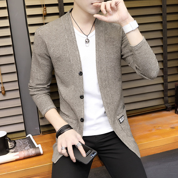 Muški kardigan s gumbima od tankog pletiva i špic izrezom