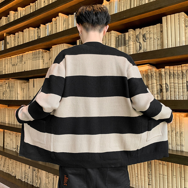 Alkalmi férfi csíkos mellény zsebekkel