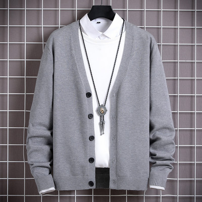 Sima férfi kardigán modell V-nyakkal