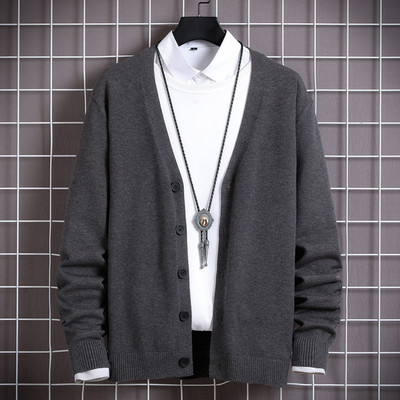 Sima férfi kardigán modell V-nyakkal