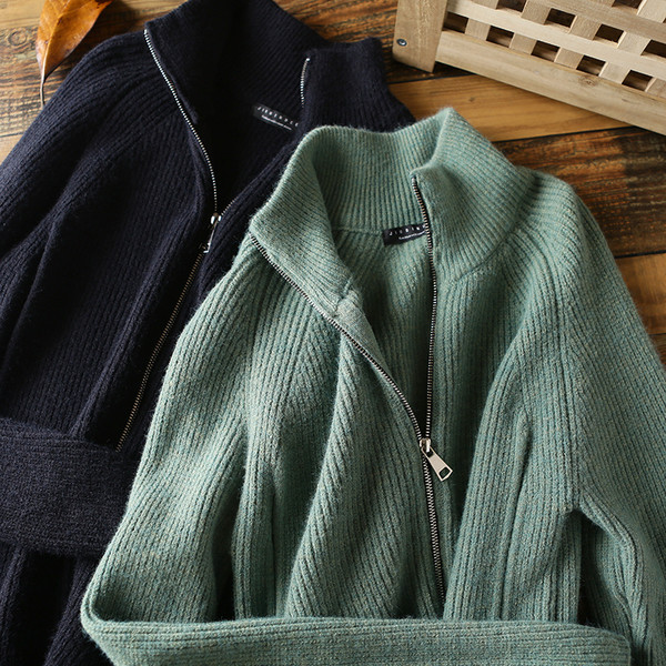 Férfi gyapjúmellény cipzárral és pólógallérral