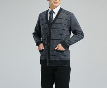 Alkalmi férfi mellény spitz nyakkivágással, több színben