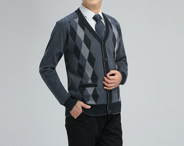 Alkalmi férfi mellény spitz nyakkivágással, több színben