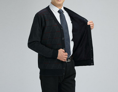 Alkalmi férfi mellény spitz nyakkivágással, több színben