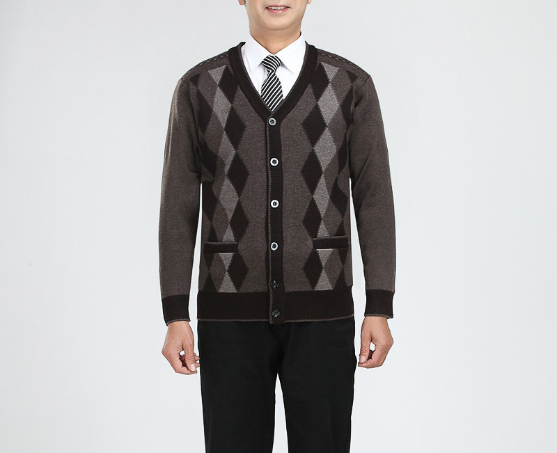 Alkalmi férfi mellény spitz nyakkivágással, több színben