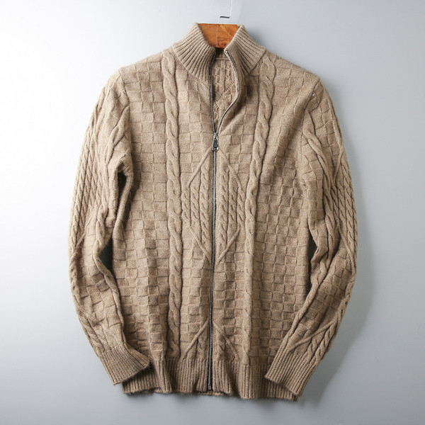 Ανδρική καθημερινή μοντέρνα χειμερινή ζακέτα με φερμουάρ και χαμηλό γιακά