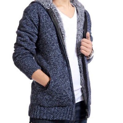 Őszi-téli mellény kapucnival és meleg béléssel