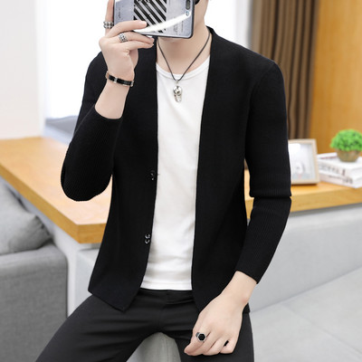 Férfi mellény gombokkal és spitz nyakkivágással