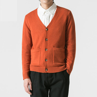 Modern férfi mellény több színben zsebekkel