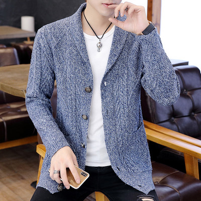 Modern férfi mellény zsebekkel - három modell