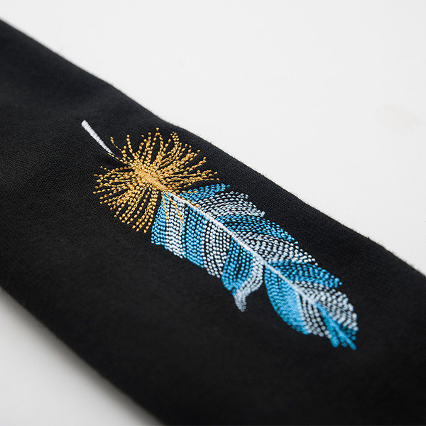 Tavaszi-őszi kardigán hímzéssel és gombokkal