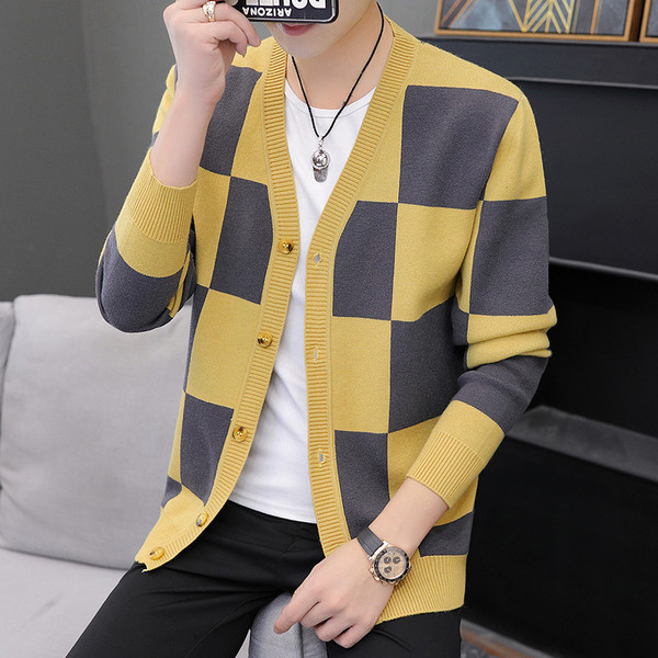 Alkalmi férfi kockás kardigán gombokkal