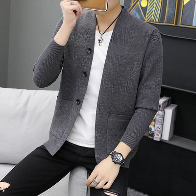 Ανδρική λεπτή πλεκτή ζακέτα με κουμπιά και έμβλημα