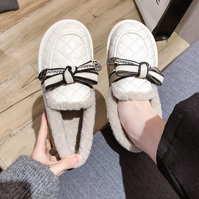 Női alkalmi cipő szalaggal és meleg béléssel