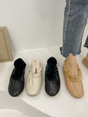 Aktualne ženske cipele od umjetne kože sa perom