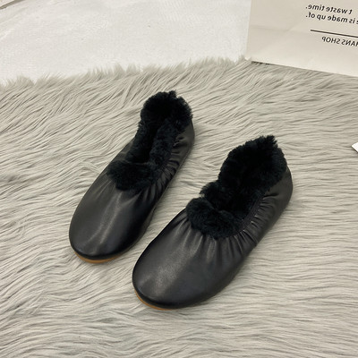 Aktualne ženske cipele od umjetne kože sa perom