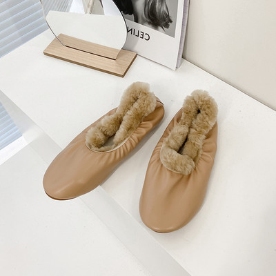 Aktualne ženske cipele od umjetne kože sa perom