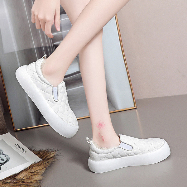 Női alkalmi cipő műbőrből - lapos talppal