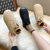 Női alkalmi cipő lapos talppal és fűzővel