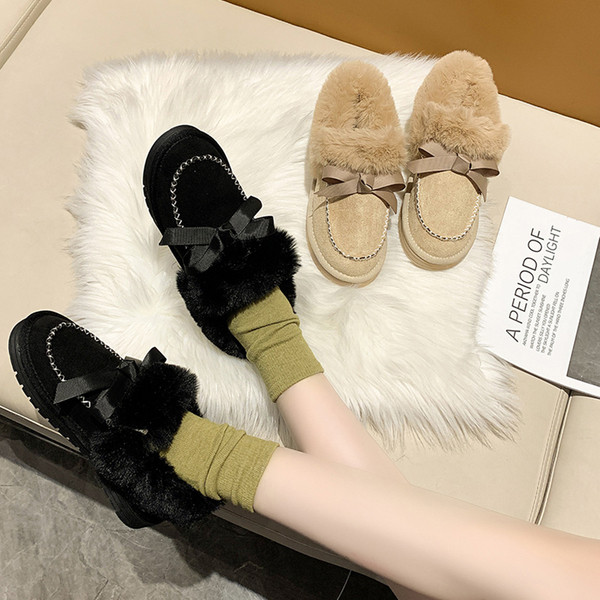 Női alkalmi cipő szalaggal és pehellyel