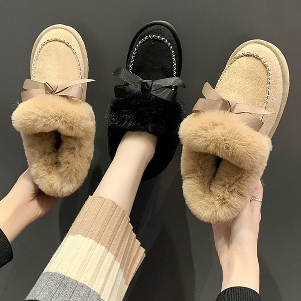 Női alkalmi cipő szalaggal és pehellyel