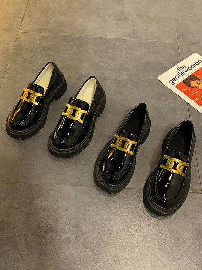 Γυναικεία έκο δερμάτινα παπούτσια  σε μαύρο χρώμα