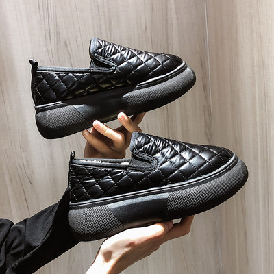 Téli alkalmi cipő meleg béléssel és lapos talppal