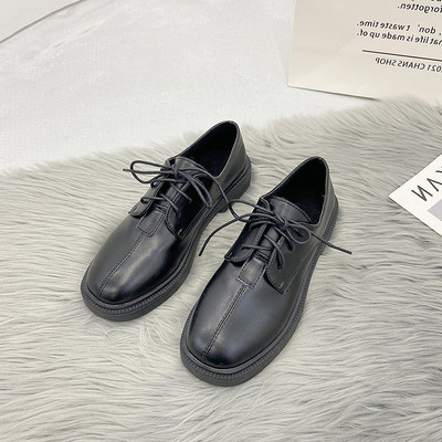 Γυναικεία παπούτσια από οικολογικό δέρμα με κορδόνια και επίπεδη σόλα