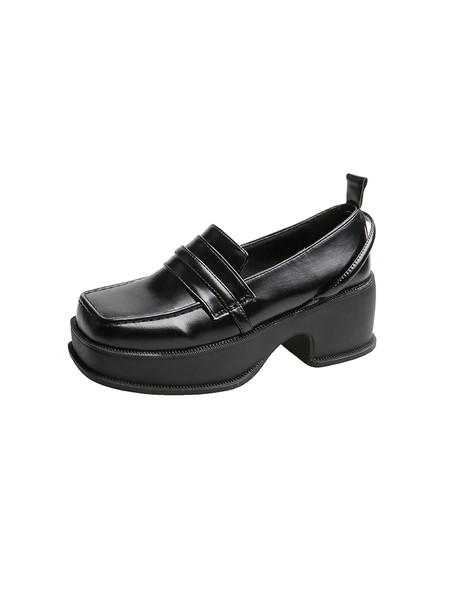 Eko bőrből készült tiszta női cipő új modellje, magas talppal