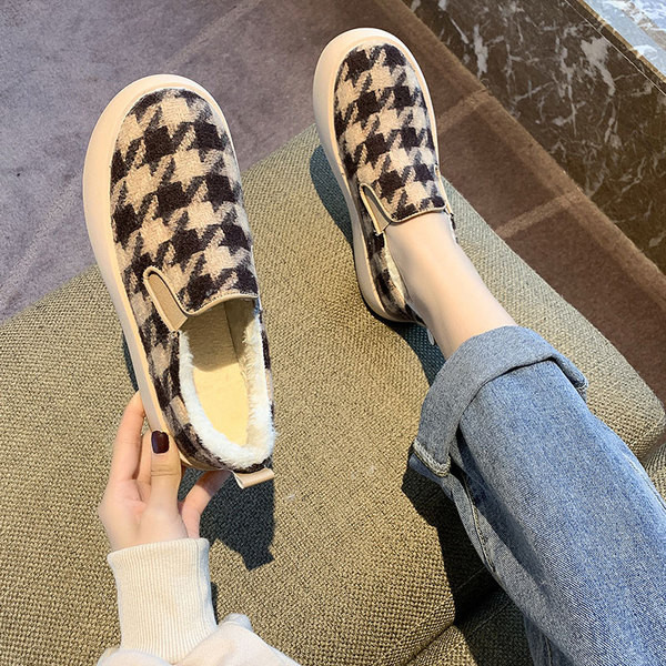 Alkalmi női cipő lapos talppal