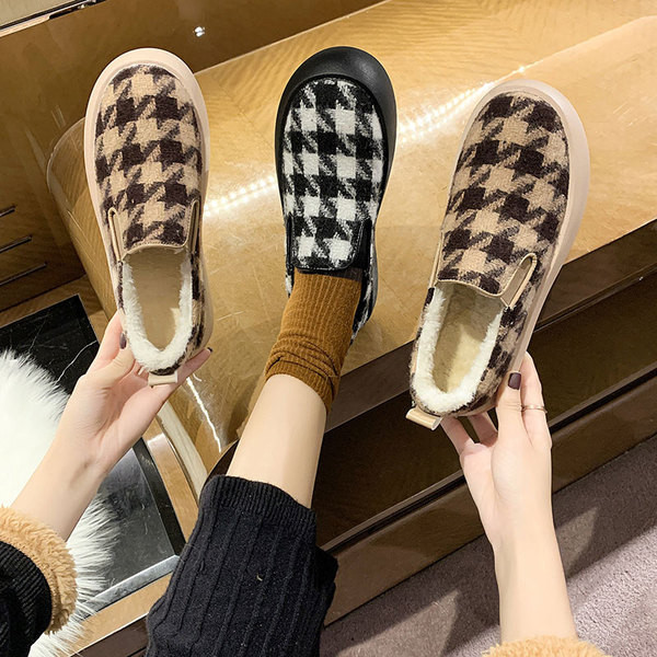 Alkalmi női cipő lapos talppal