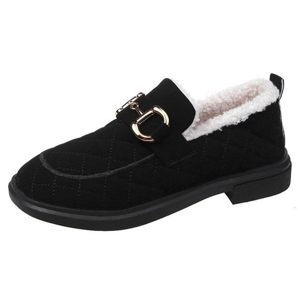 Női alkalmi cipő fém csattal, lapos talppal