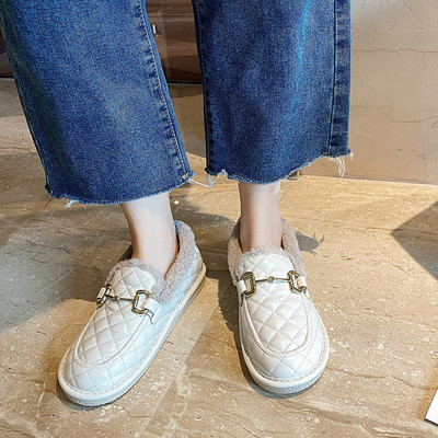 Női alkalmi cipő pehely és fém elemekkel