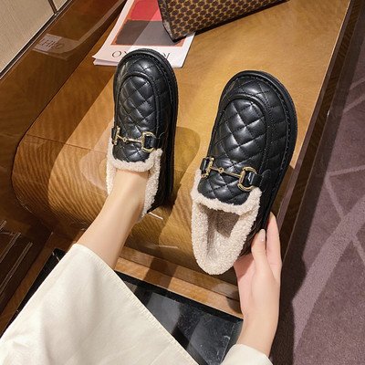 Női alkalmi cipő pehely és fém elemekkel