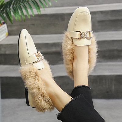 Casual γυναικεία παπούτσια με αγκράφα και γούνα