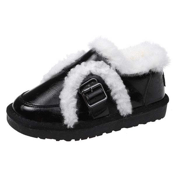 Női alkalmi cipő új modellje, pehely és lapos talppal