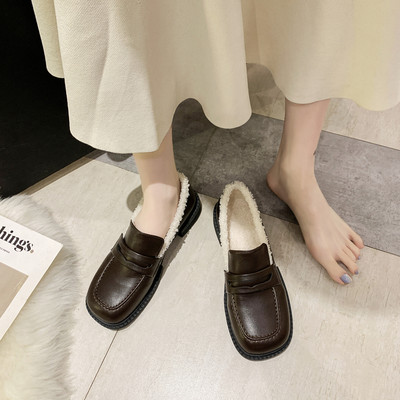 Γυναικεία έκο δερμάτινα παπούτσια με σόλα