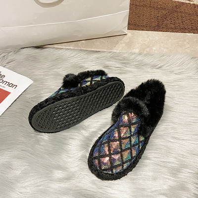 Alkalmi női pehelycipő két modellben