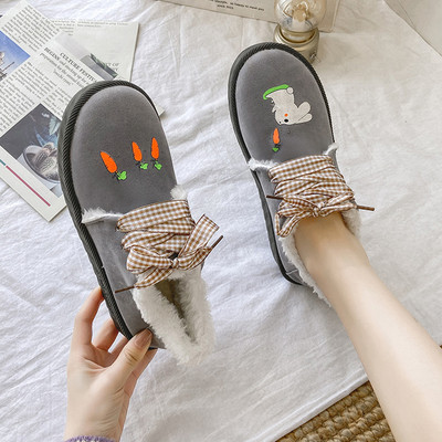 Ležerne ženske cipele s vezicama i aplikacijama