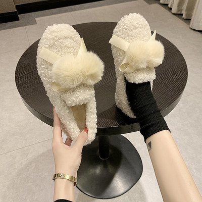 Alkalmi női cipő szalaggal, lapos talppal