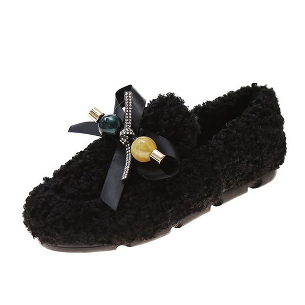 Alkalmi női cipő szalaggal, lapos talppal