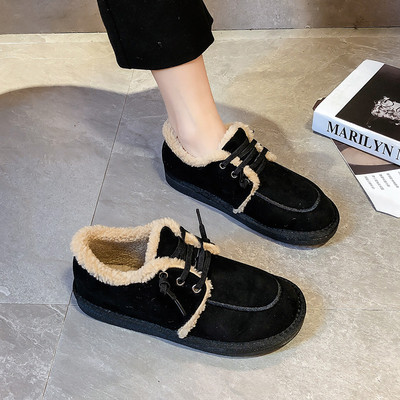 Női alkalmi cipő eco velúrból és meleg béléssel