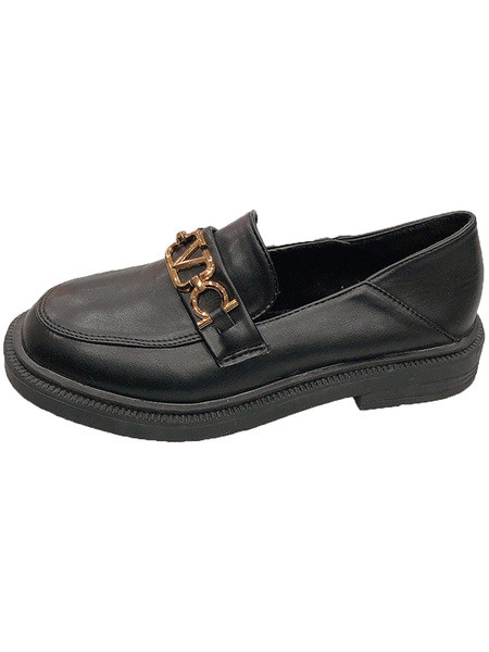 Eko bőrből készült alkalmi női cipő fém díszítéssel