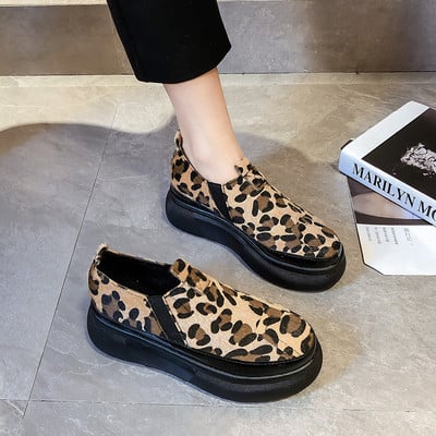 Model nou de pantofi casual dama cu talpa plata