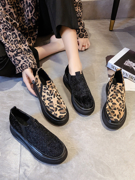 Model nou de pantofi casual dama cu talpa plata