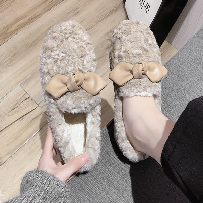 Alkalmi női pehelycipő szalaggal és lapos talppal